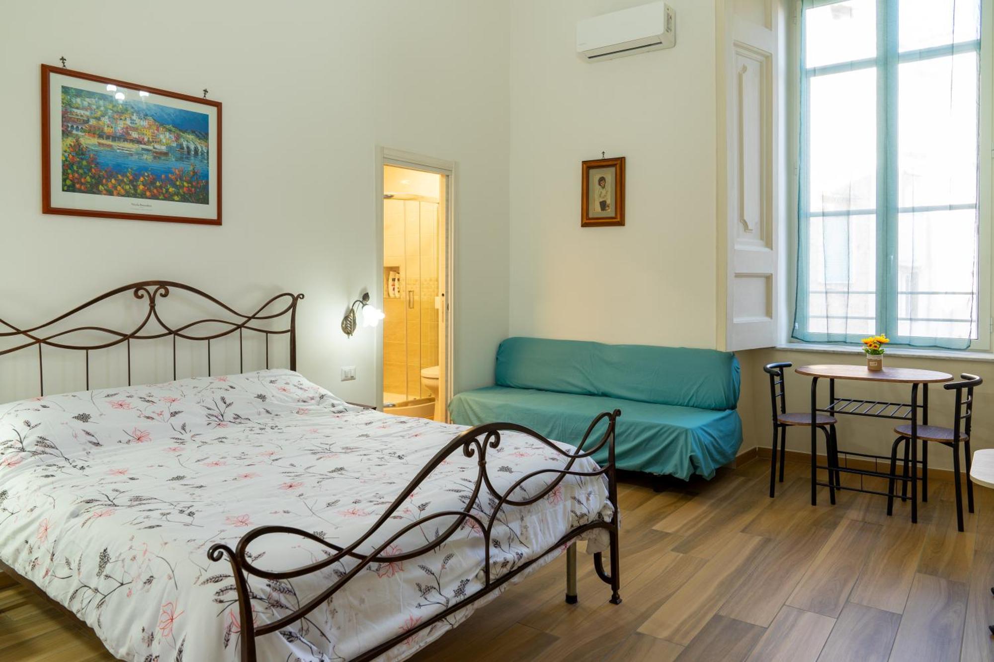 B&B Palazzo Sersale Napoli Exterior photo